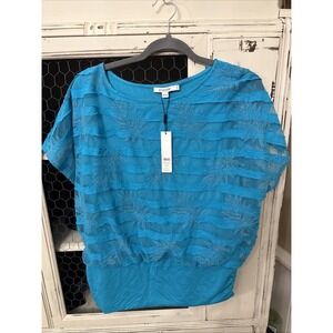 New Chicos Size Large Touch Of Cool Leafy Text Top Short Sleeve Seaspray‎